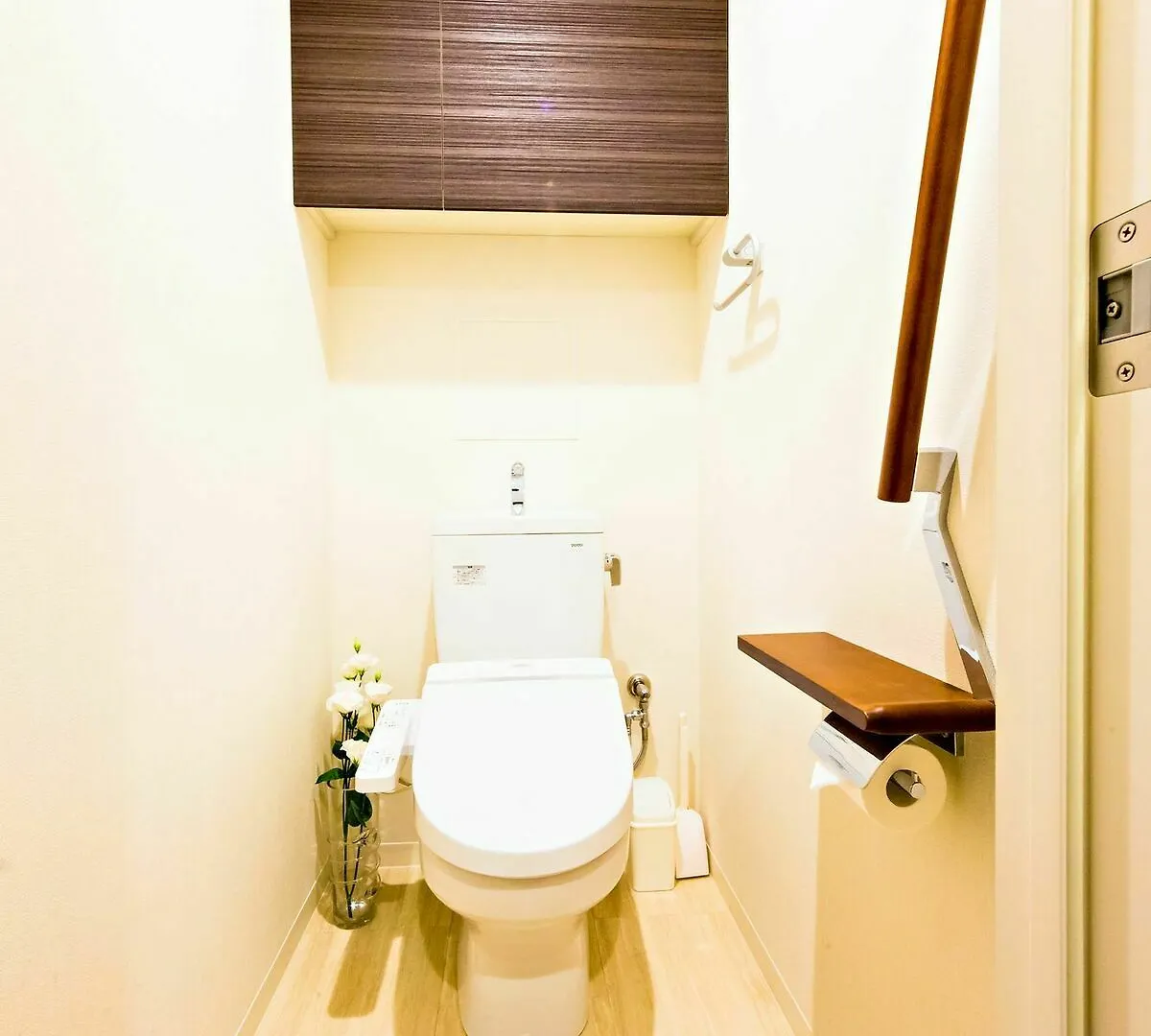 Apartment Ferienwohnung Premias Umeda Ōsaka Japan
